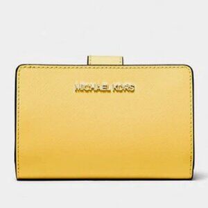 New Michael Kors Medium Crossgrain Leather Wallet Daisy Yellow with Gift Box
